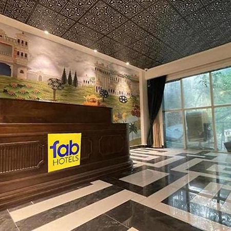 Fabhotel Prime The Seven Seeds New Delhi Extérieur photo
