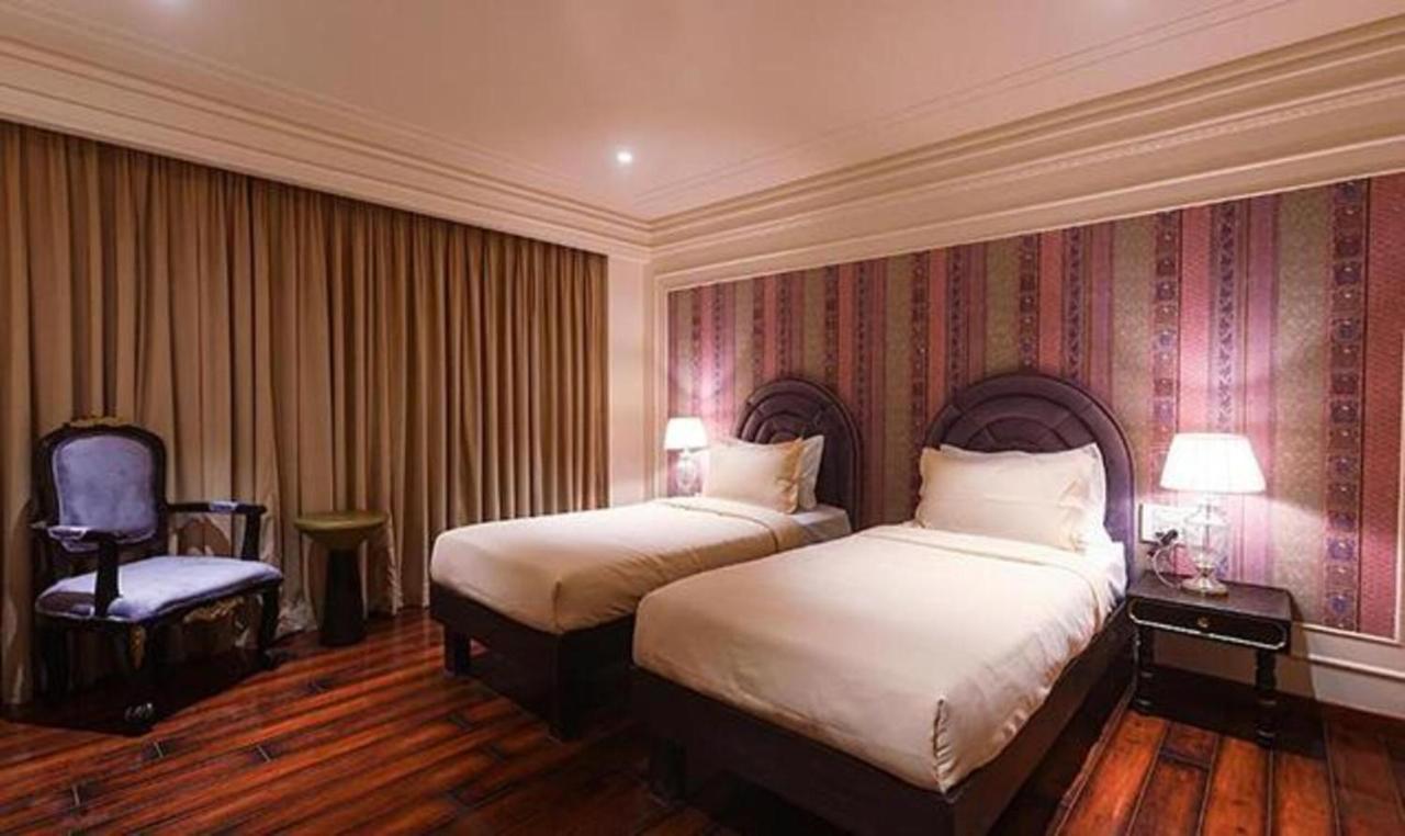 Fabhotel Prime The Seven Seeds New Delhi Extérieur photo